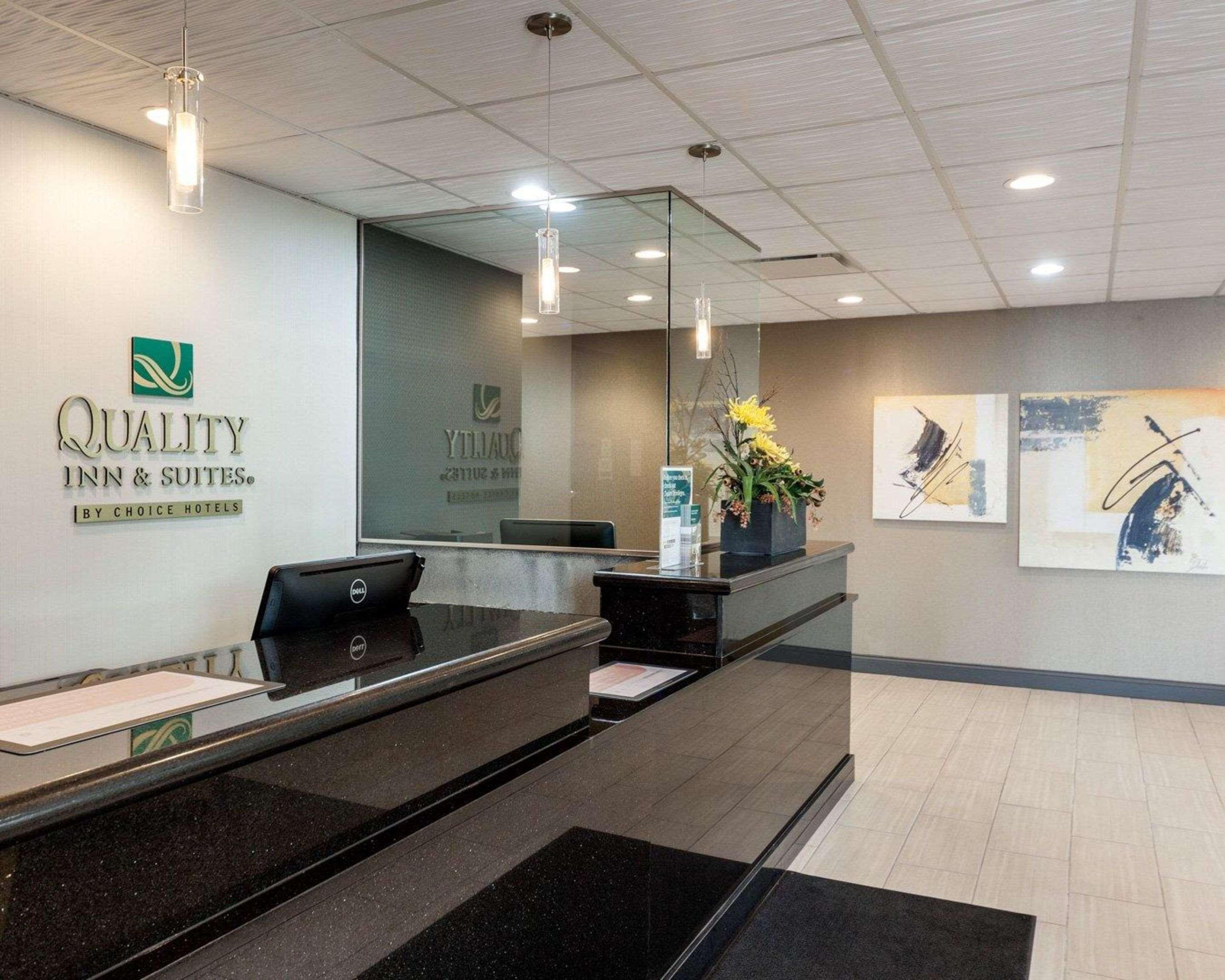 Quality Inn Montpelier Exterior photo