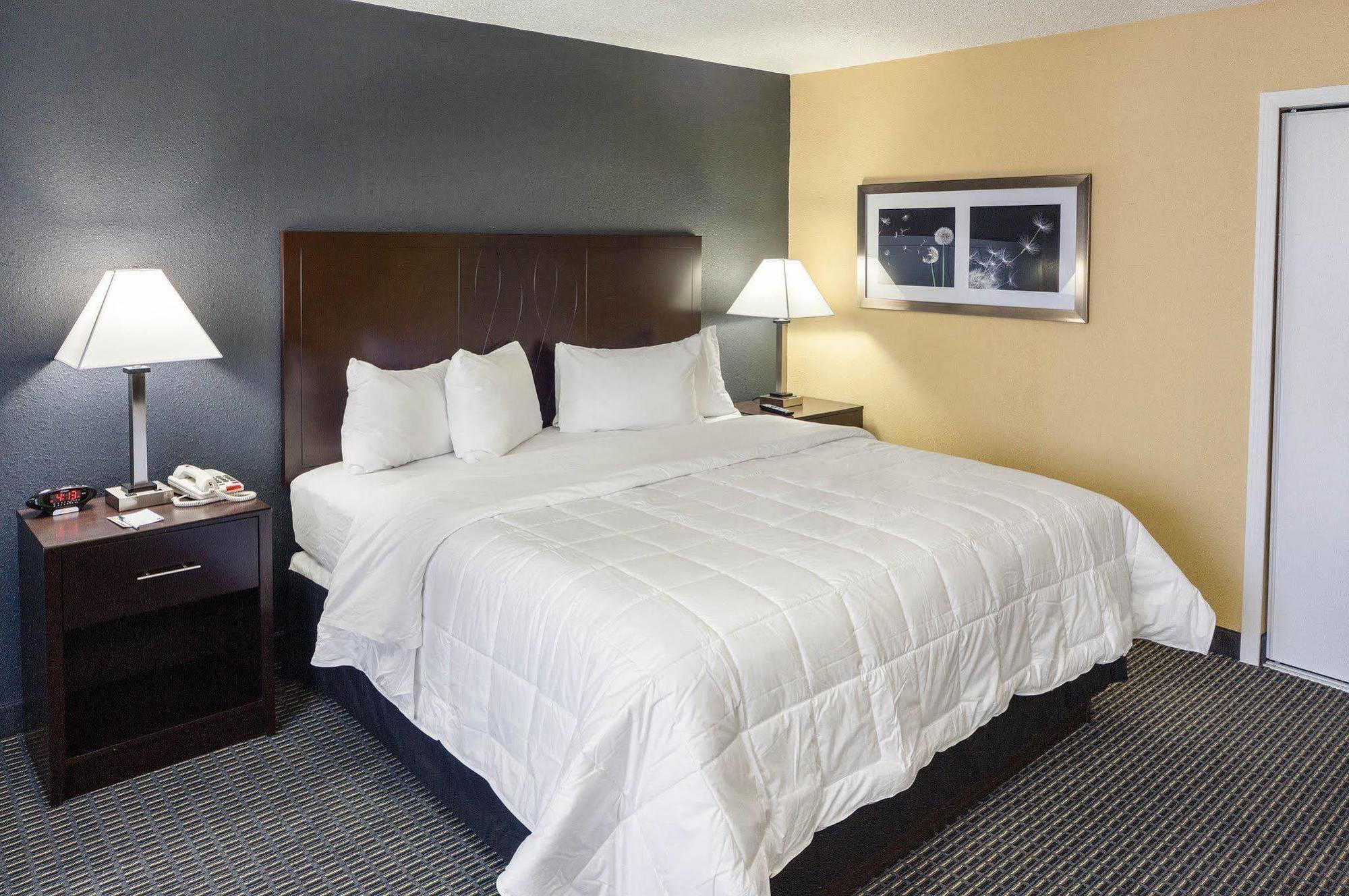 Quality Inn Montpelier Exterior photo