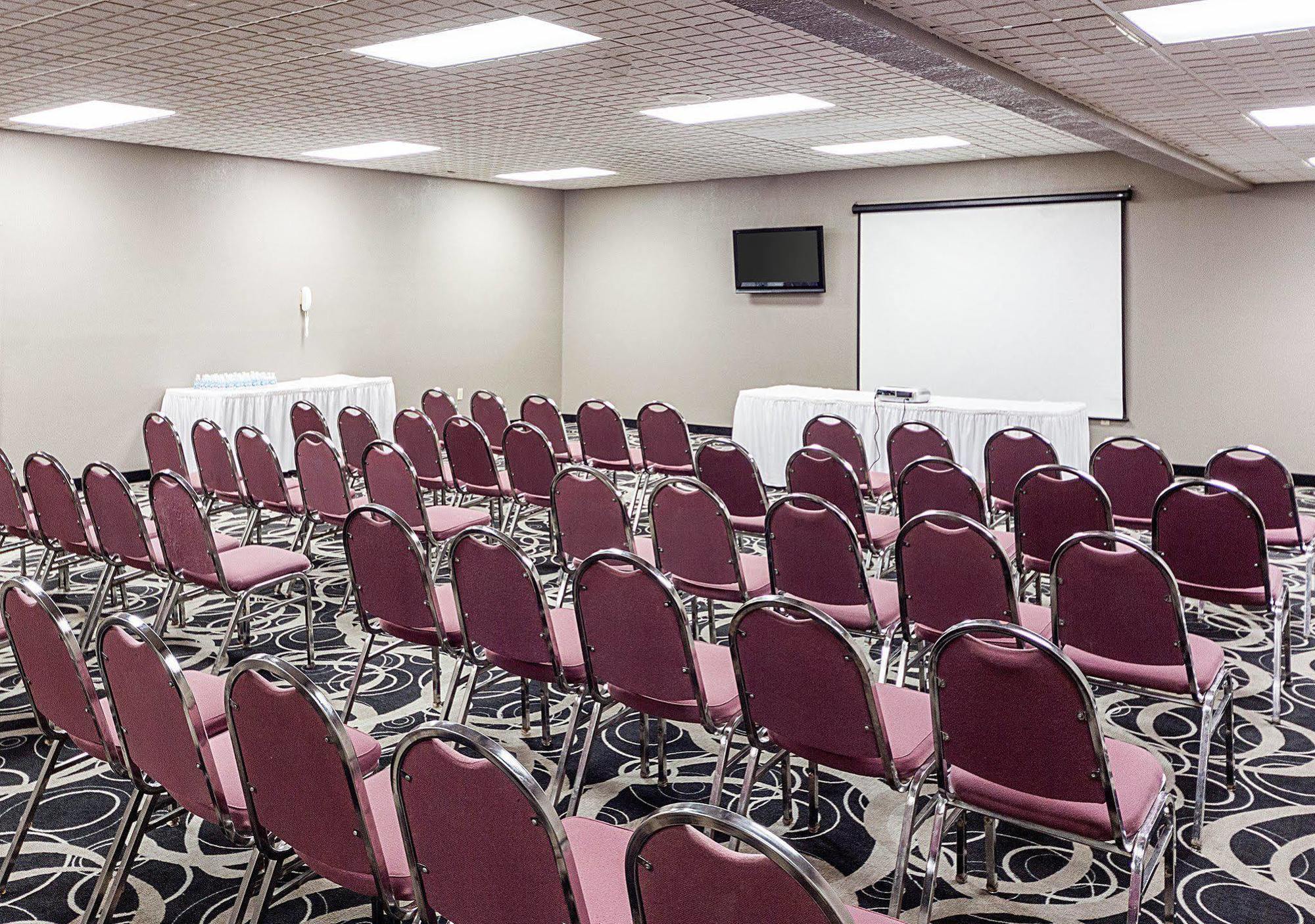Quality Inn Montpelier Exterior photo